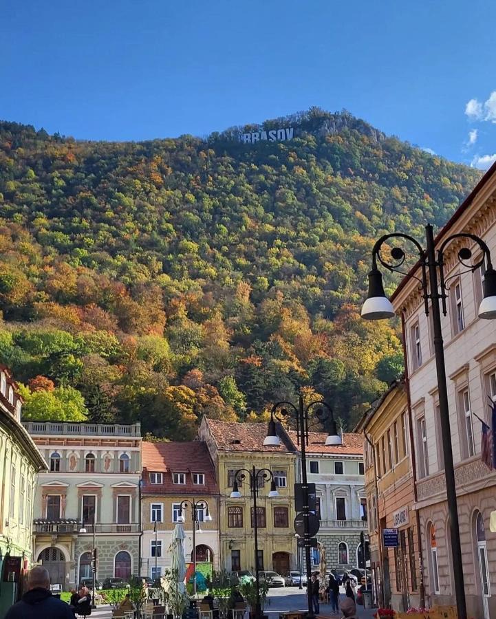 Eduard Central Weiss Braşov Buitenkant foto